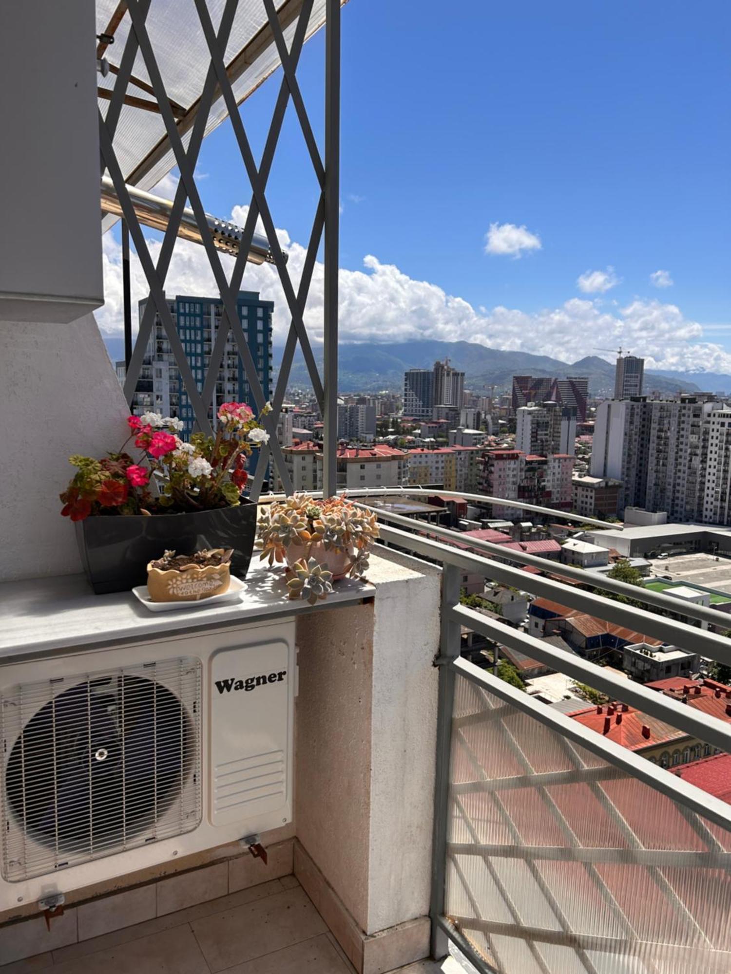 Თათულის Ბუდე -Tatuli Nest Apartment Batumi Bagian luar foto